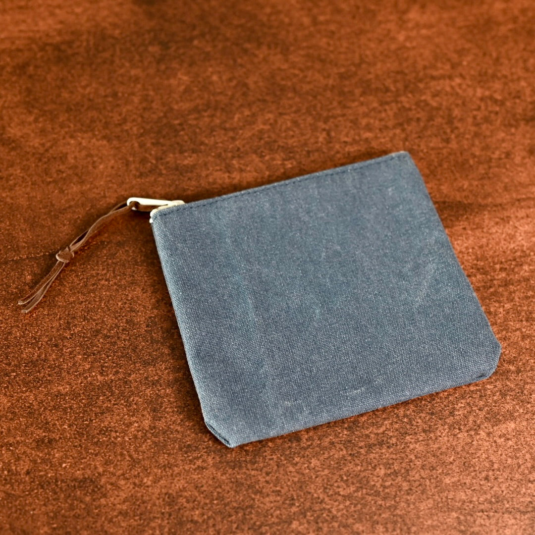 Stonewashed Canvas Pouch - M - Harbor Blue