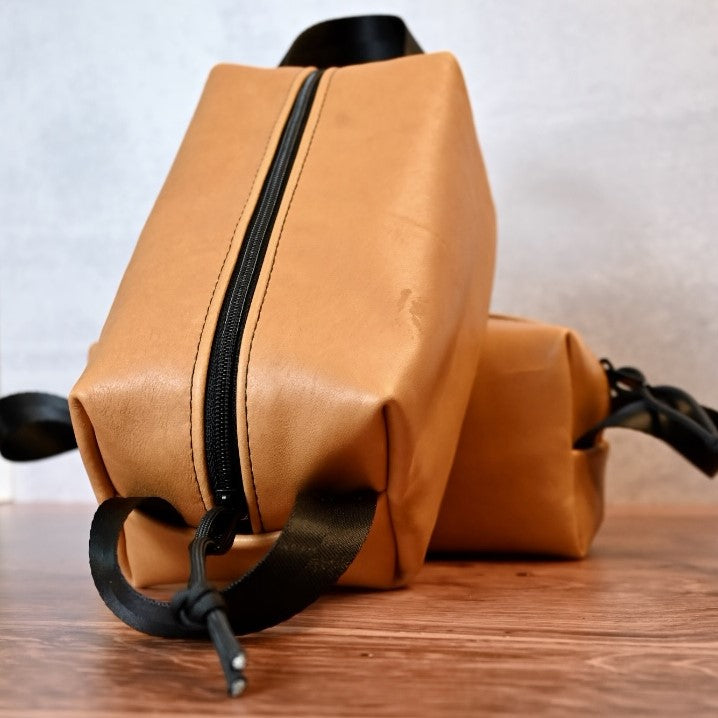 Leather Dopp Kit - Camel